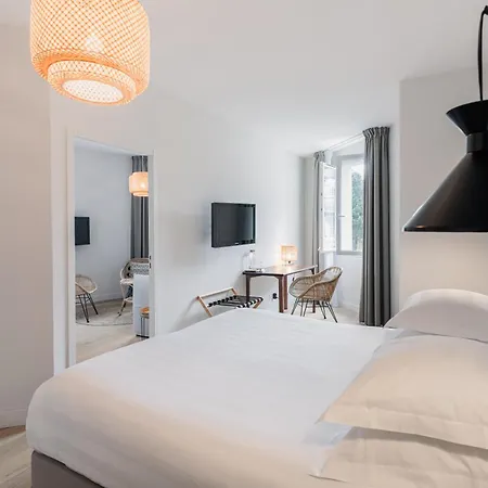 Hotel De Diane-2