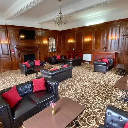 Russ Hill Hotel-3