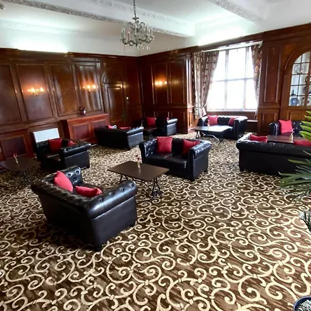 Russ Hill Hotel-3