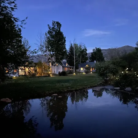Apple Orchard Inn-2
