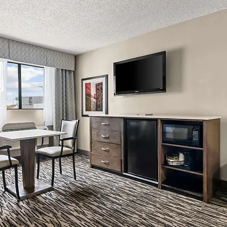 Best Western Los Alamitos Inn & Suites-3