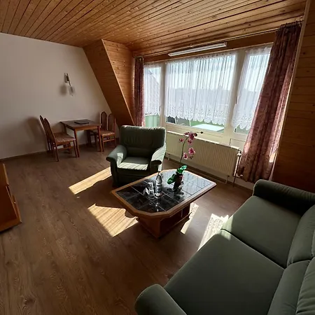Haus Usedom Ferienwohnanlage Mit Fruehstuecks-Restaurant Gegenueber Im Seeschloesschen-2