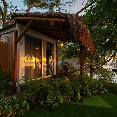 Casa Aakal Lagoon Front-3