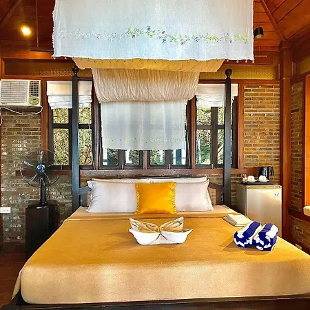 Chema'S By The Sea-3