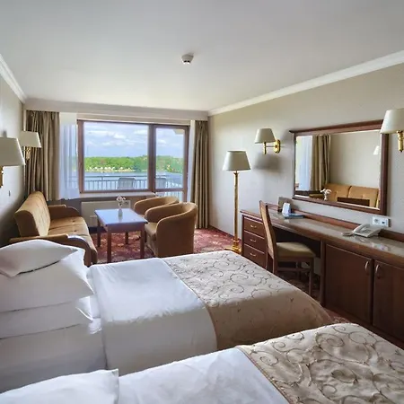 Hotel Golebiewski Mikolajki-3