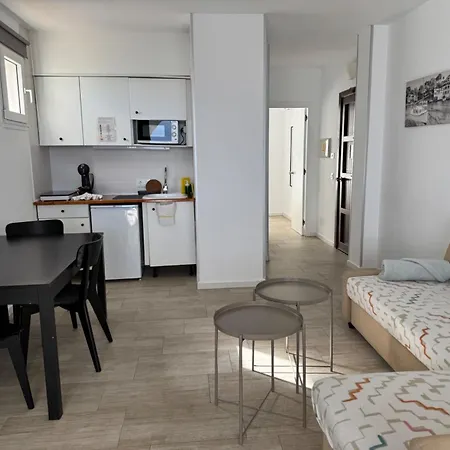 Orange Colom - Seaside Apartments-3