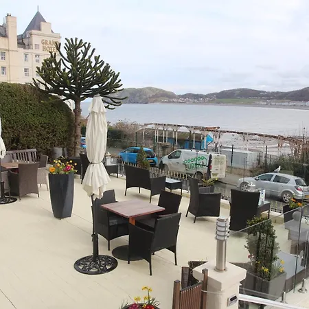 Bryn-Y-Mor Hotel (Adults Only)-3
