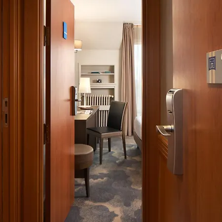 Timhotel Opéra Blanche Fontaine-2