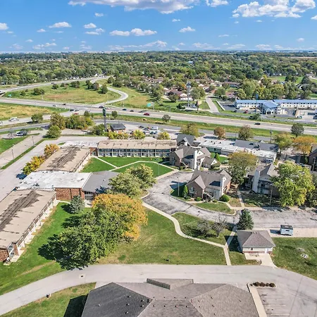 Red Lion Inn & Suites Urbana-2