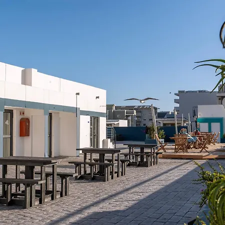 Mojo Hotel & Market-3