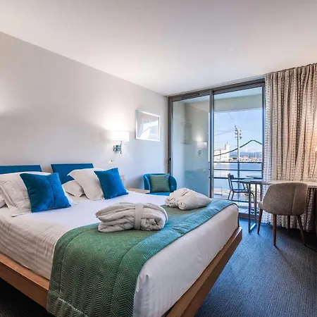 Best Western Premier Hotel Du Vieux-Port-3