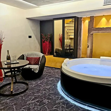 Domaine Du Haut Jardin Hotel & Chalets Spa Prive-3
