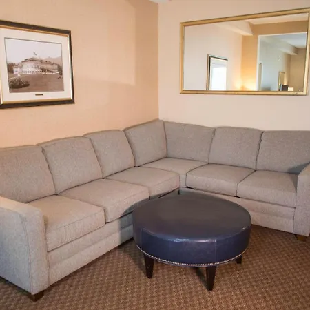 Fort William Henry Hotel-3