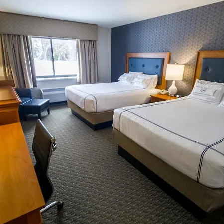 Fort William Henry Hotel-3