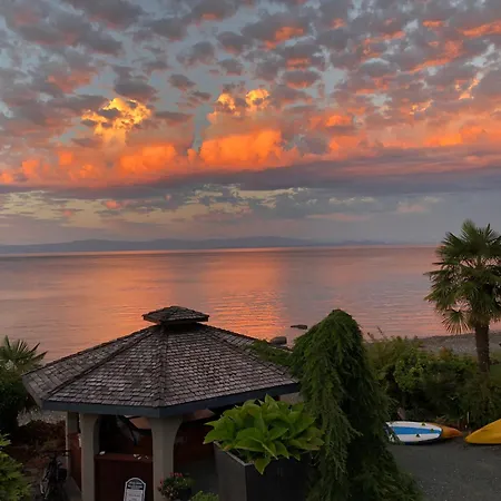 Qualicum Breeze Beach Resort-3