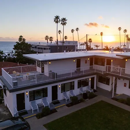 Tides Oceanview Inn And Cottages-3