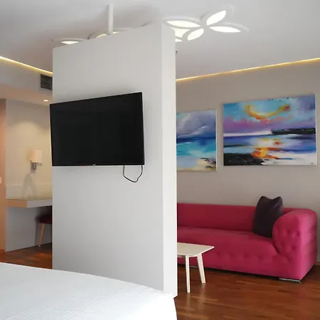 Bougainville Bay Hotel-2
