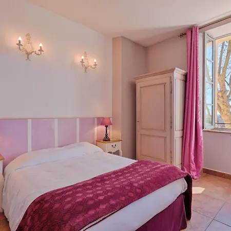 Hostellerie Du Cigalou-3