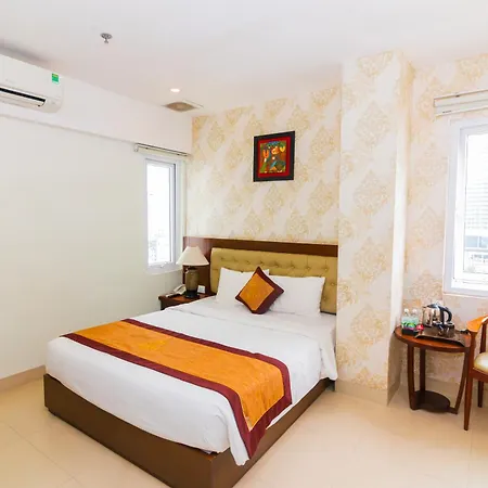 Boss Hotel-3