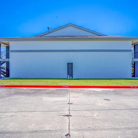 Executive Inn Port Lavaca By Oyo-3