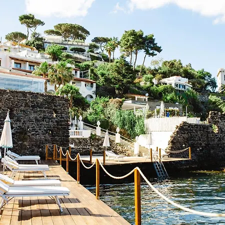 Strand Hotel Delfini-2