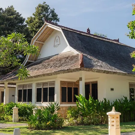 Vila Ombak-3