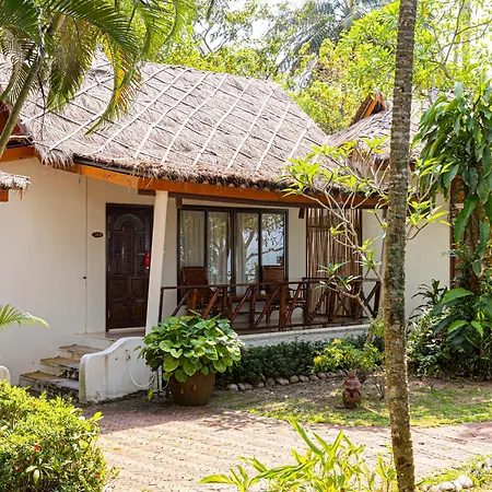Lipa Lodge Beach Resort-2