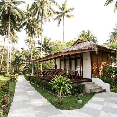 Lipa Lodge Beach Resort-2