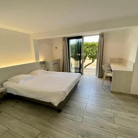 Hotel L'Ondine-3