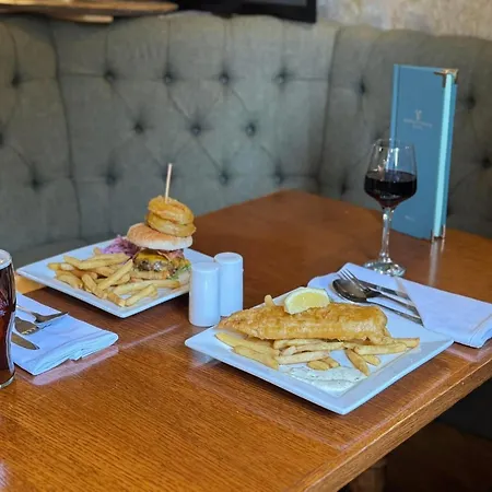 Duke Of Gordon Hotel-2