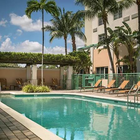 Courtyard By Marriott Fort Lauderdale Airport & Cruise Port-2