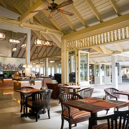 Phi Phi Holiday Resort, Leam Tong Beach-3