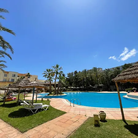 Marina Palace-3