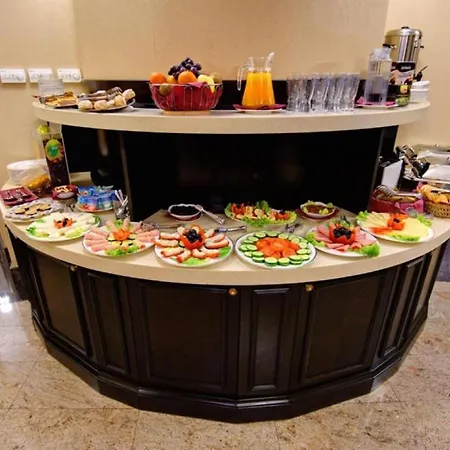 Hotel Carol-3