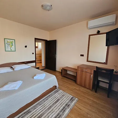 Panorama Family Hotel-3