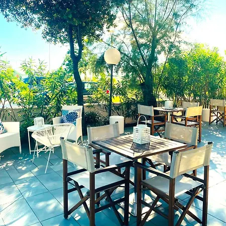 Hotel B&B ViaMare Milano Marittima-2