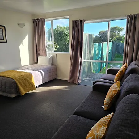 Greymouth Kiwi Holiday Park & Motels-2