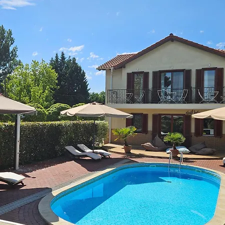 Hullam Villa B&B-2