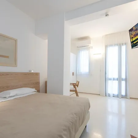 Hotel Albania-2