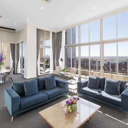 Meriton Suites Bondi Junction-2