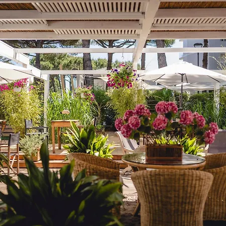 Hotel Saraceno Resort With Private Beach-2