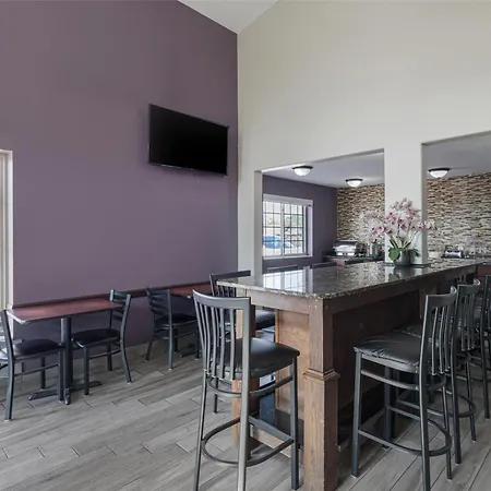 Surestay Plus Hotel By Best Western Kearney-3