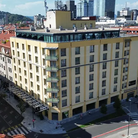 City Hotel Ljubljana-2