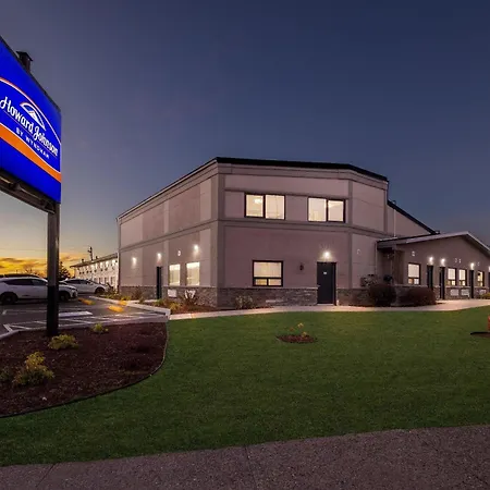 Howard Johnson By Wyndham Thunder Bay-2