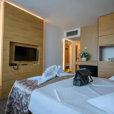 Complex Hotelier Steaua De Mare - Hotel Delfinul-2