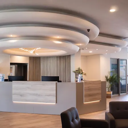 Ocean Breeze Hotel-3