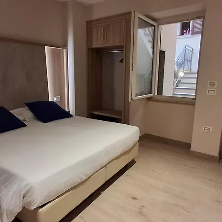 Hotel Danieli La Castellana Lago Di Garda-2