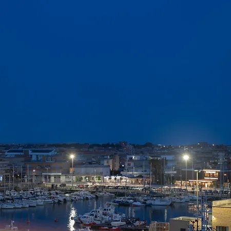Hotel Tiber Rooftop & Wellness-2