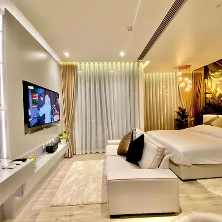 Arom Wongamat Pattaya-3