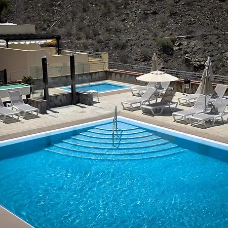 Holiday Club Sol Amadores-3
